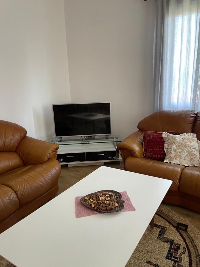 Ajla'S Home Vorë Extérieur photo