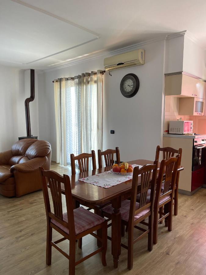 Ajla'S Home Vorë Extérieur photo